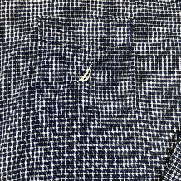 Nautica Shirt Mens Size XL Blue Plaid Casual Button Up Long Sleeve - Picture 3 of 11